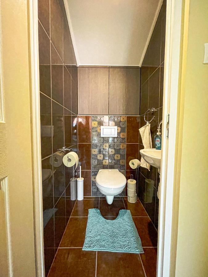 Balatonalmádi Pine&Chill2 Apartments מראה חיצוני תמונה